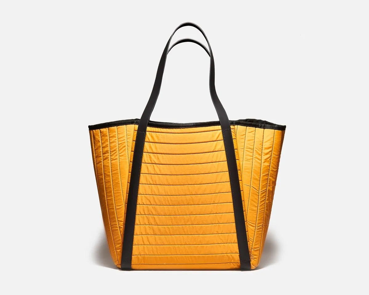 Arris Tote