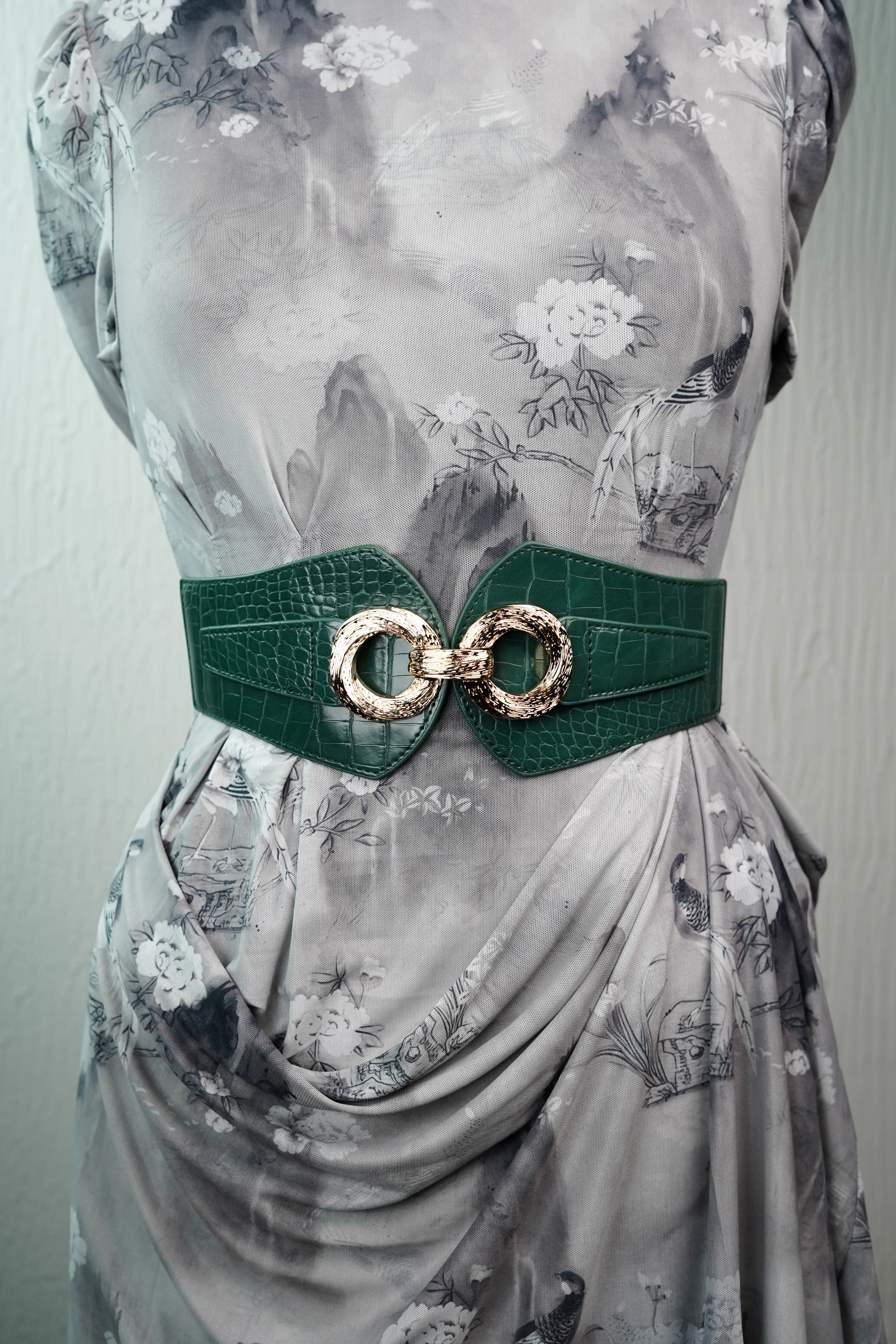 Circlet Hook Cinch Belt