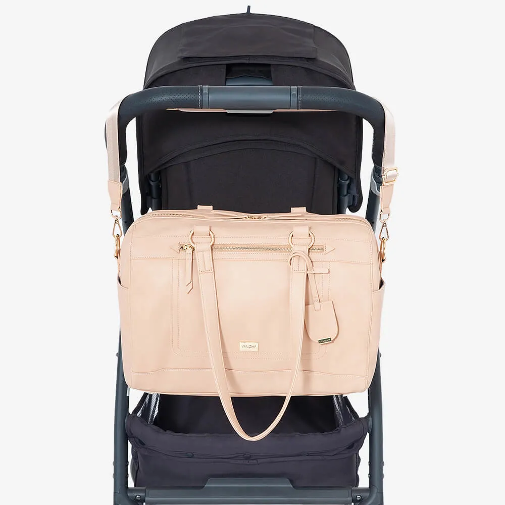 Steffi Carryall - Nude